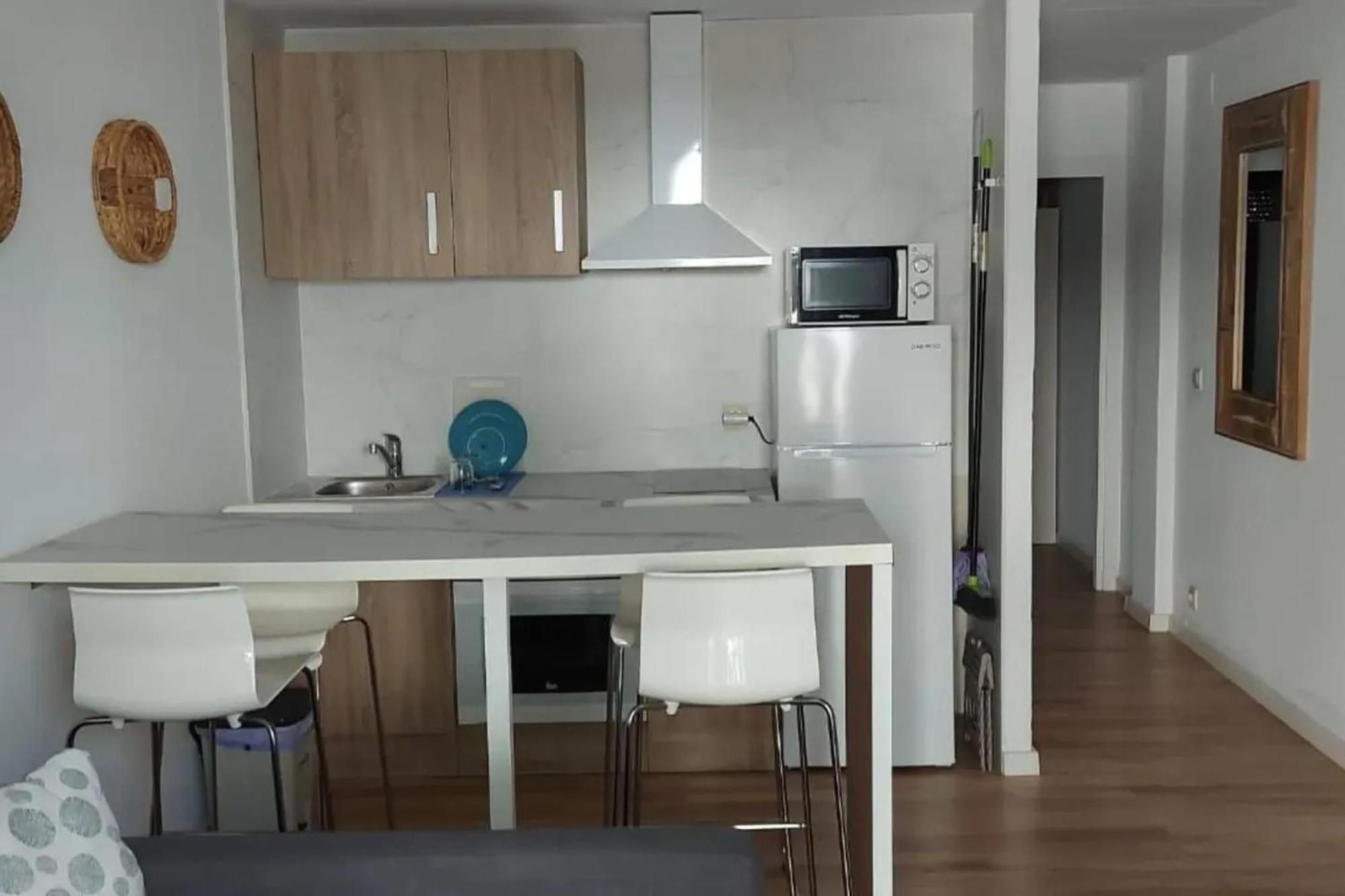 Beautiful In Cala En Blanes 45 M² With Shared Pool